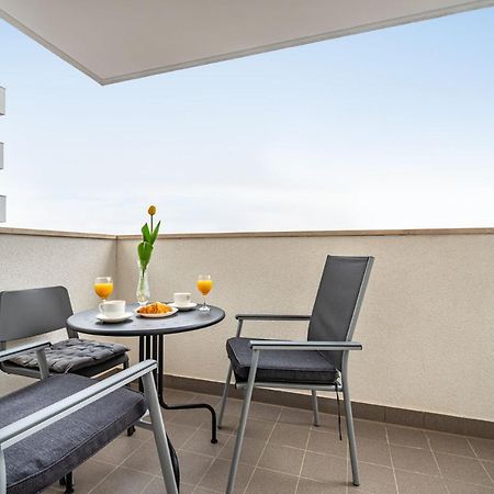Ap Stella, Center Of Zadar, 2Br, Parking Apartment Екстериор снимка