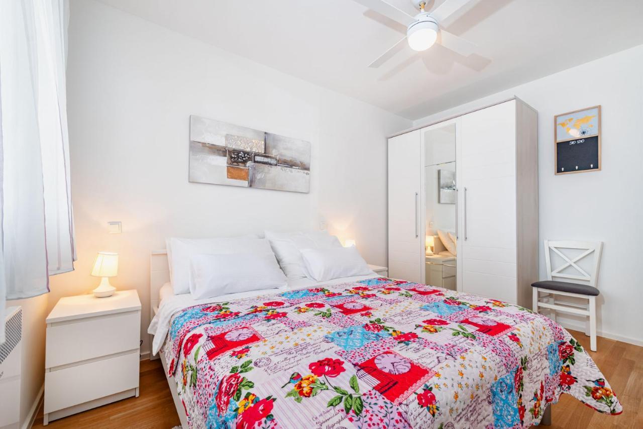 Ap Stella, Center Of Zadar, 2Br, Parking Apartment Екстериор снимка