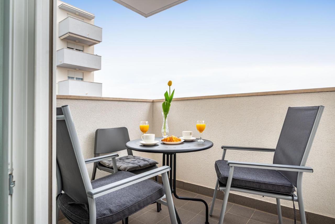 Ap Stella, Center Of Zadar, 2Br, Parking Apartment Екстериор снимка